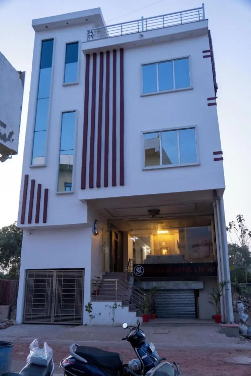 Sr Guest House