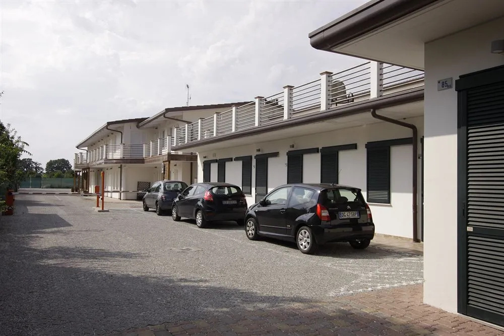 Hotel Paradise Airport - Général