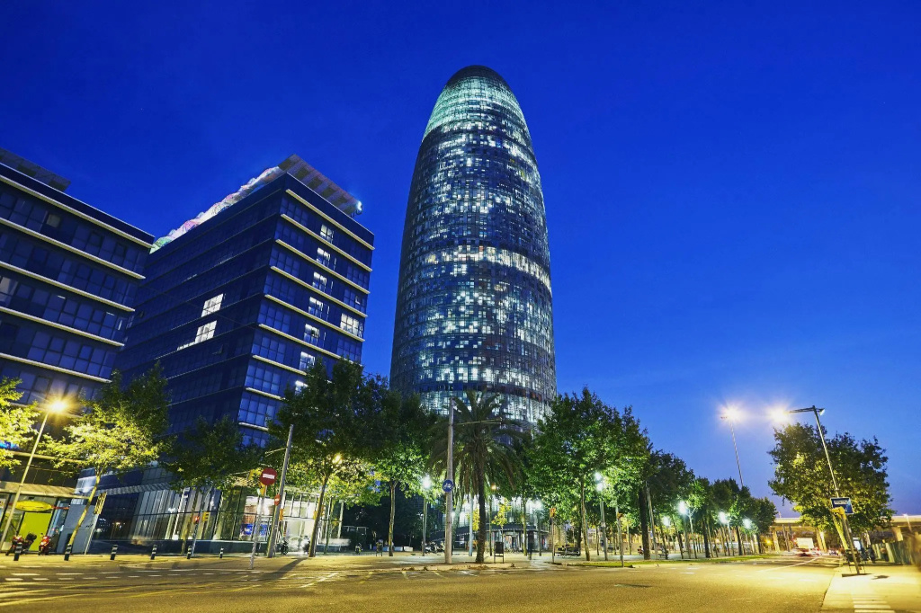 Super Balmes Guest House