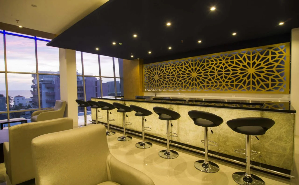 Platinum One Suites - фото 2