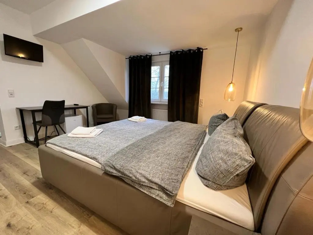 Standard Double room (full double bed)