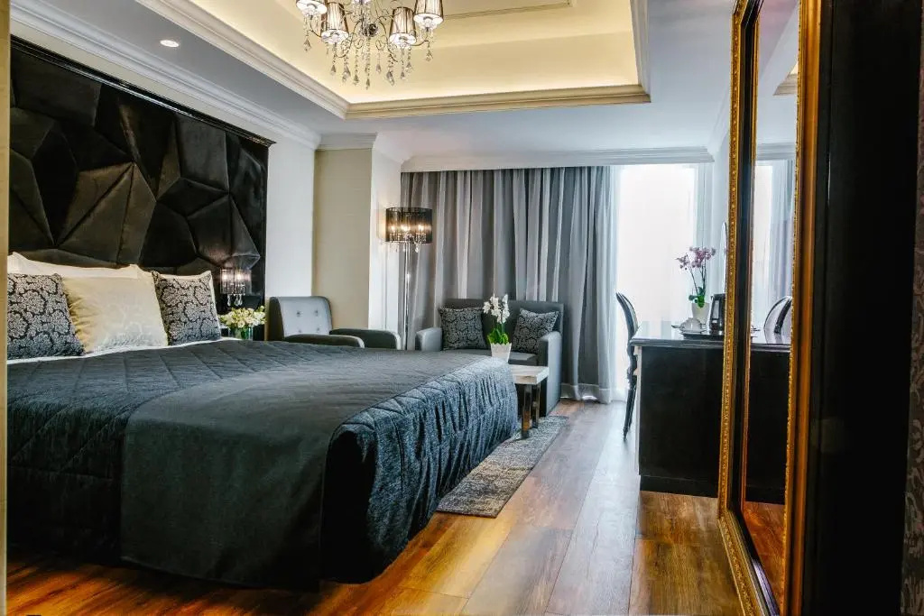 Qbic City Hotel — 2