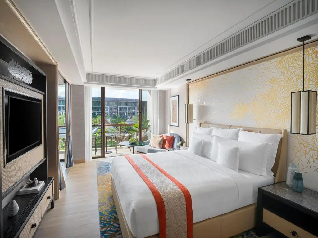 Classic Double room with pool view (full double bed)