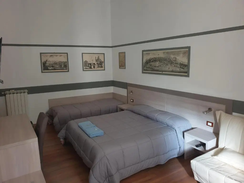 Standard Double room (full double bed)