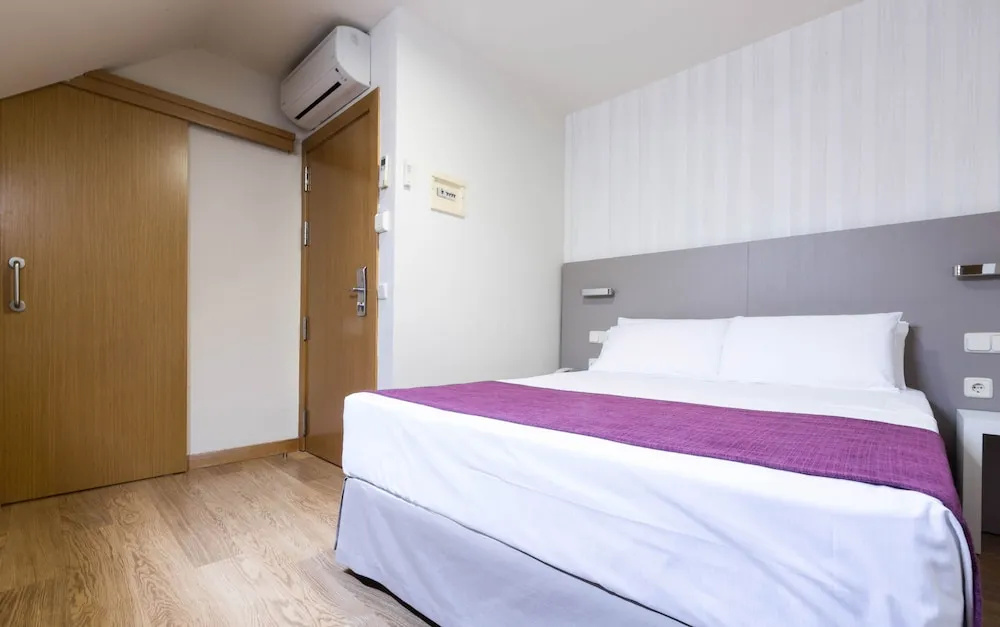Di Carlo Hotels Madrid - Chambres