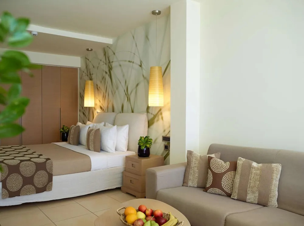 The Ixian Grand & All Suites Hotel - фото 34