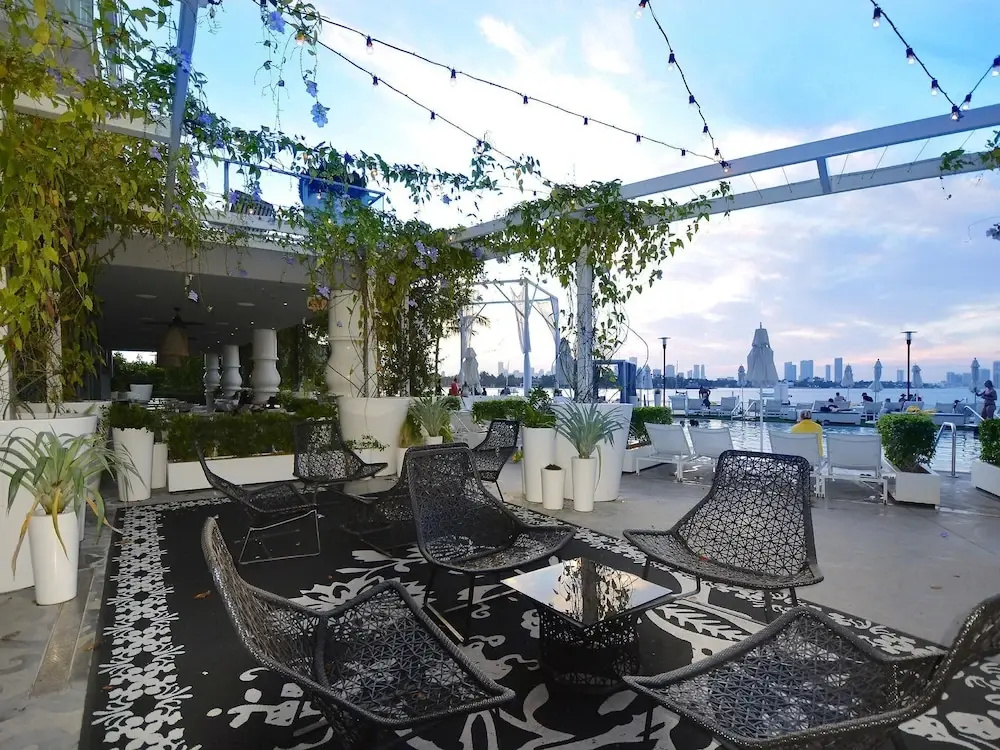 5 Condo Hotel South Beach 2 Queen and 1 King 521