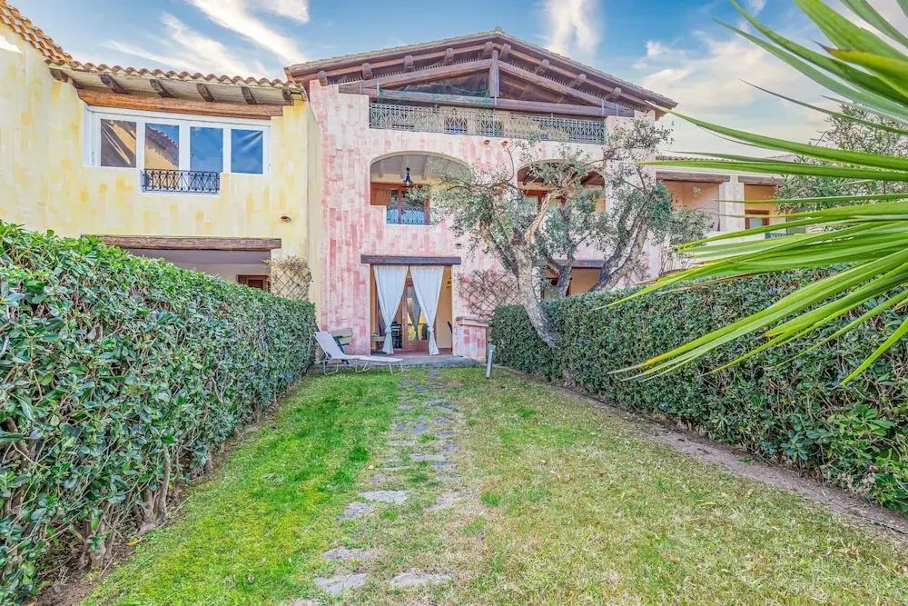 Il Borgo 10/5 700m From The Beach