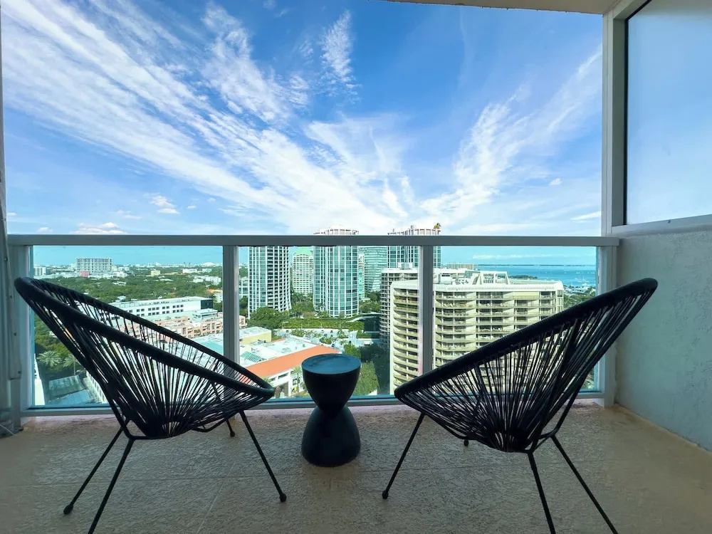 Standard Family room with partial ocean view