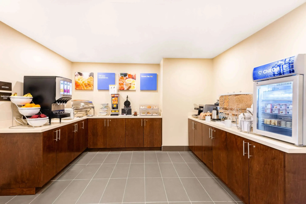 Food & Beverage