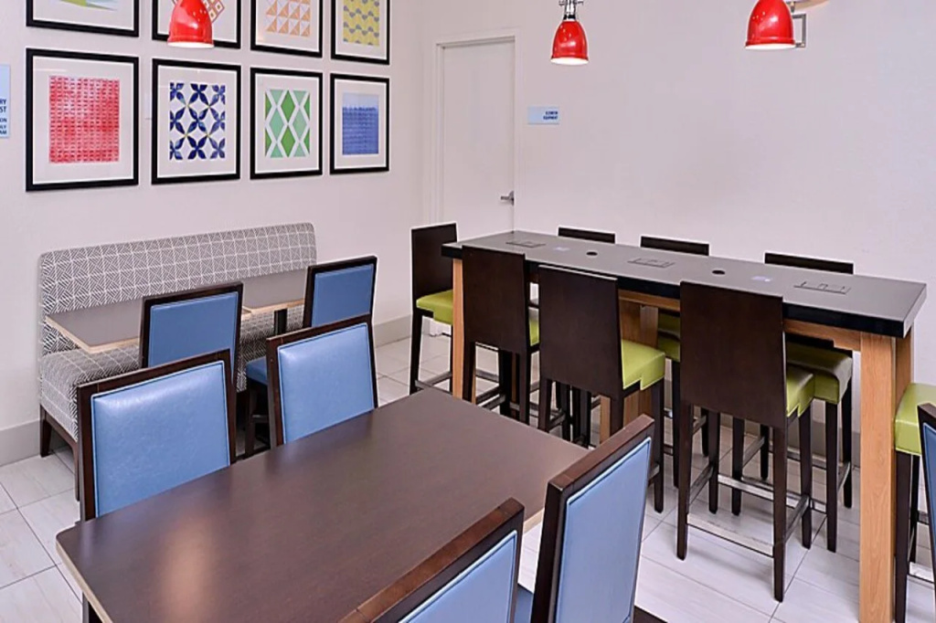 Holiday Inn Express Arcata / Eureka - Airport Area by IHG - Général