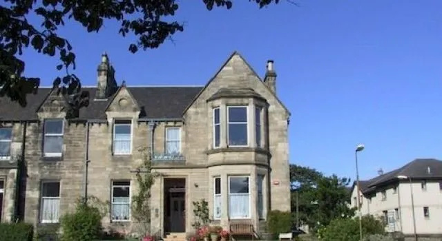 Straven Guest House