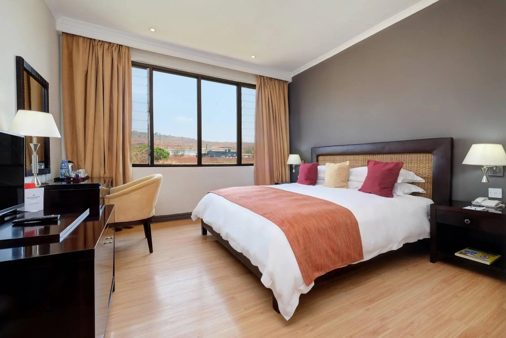 Standard Double room with mountain view (full double bed)