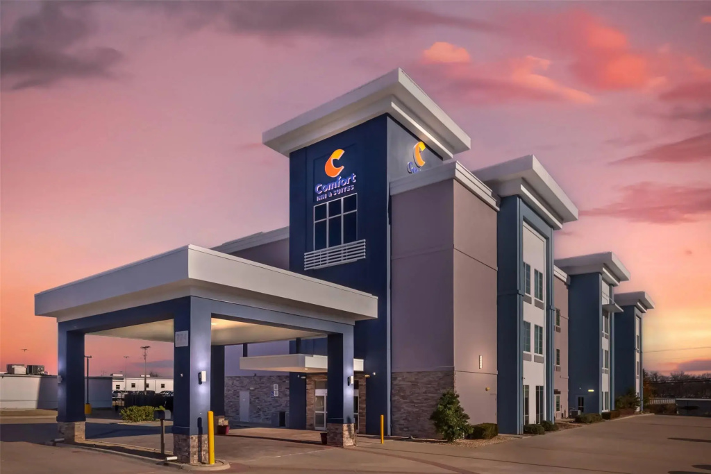 Comfort Inn & Suites