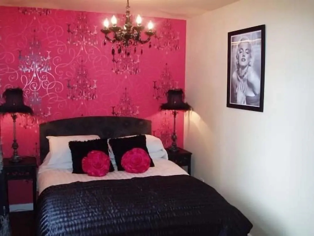 Superior Double room (full double bed)