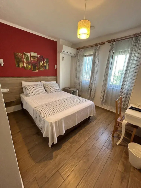 1 Bedroom Standard Double room (full double bed)
