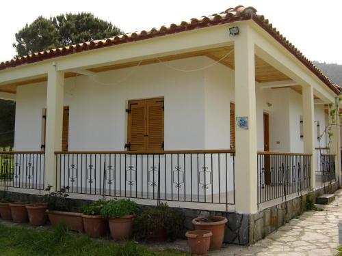 House Rena