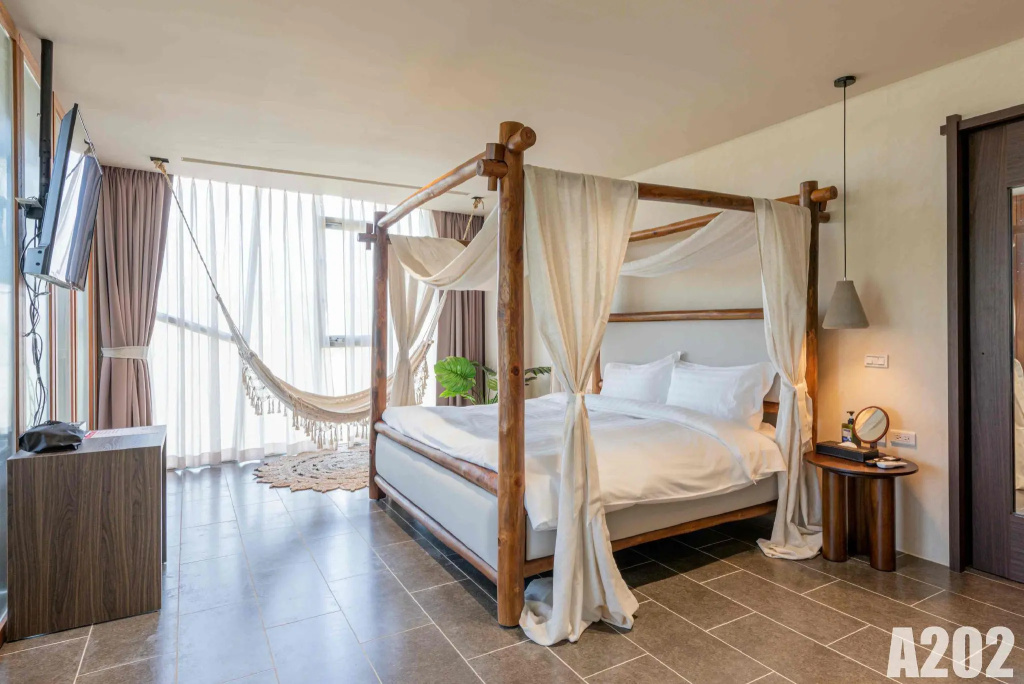 Superior Double room (full double bed)