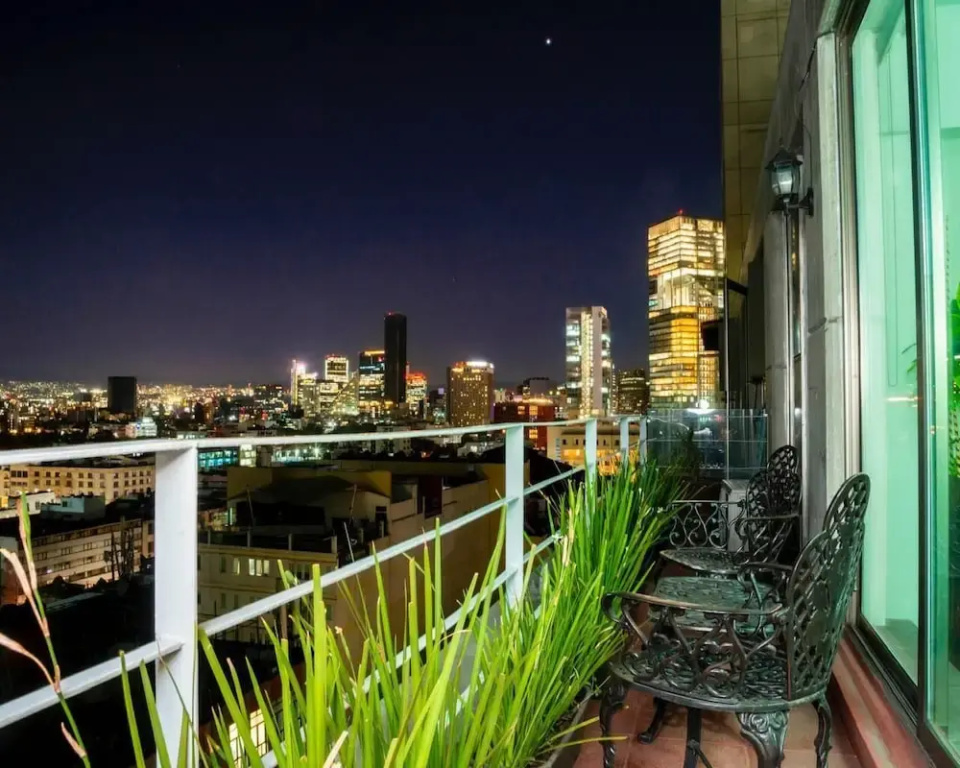Apartment with balcony and with city view