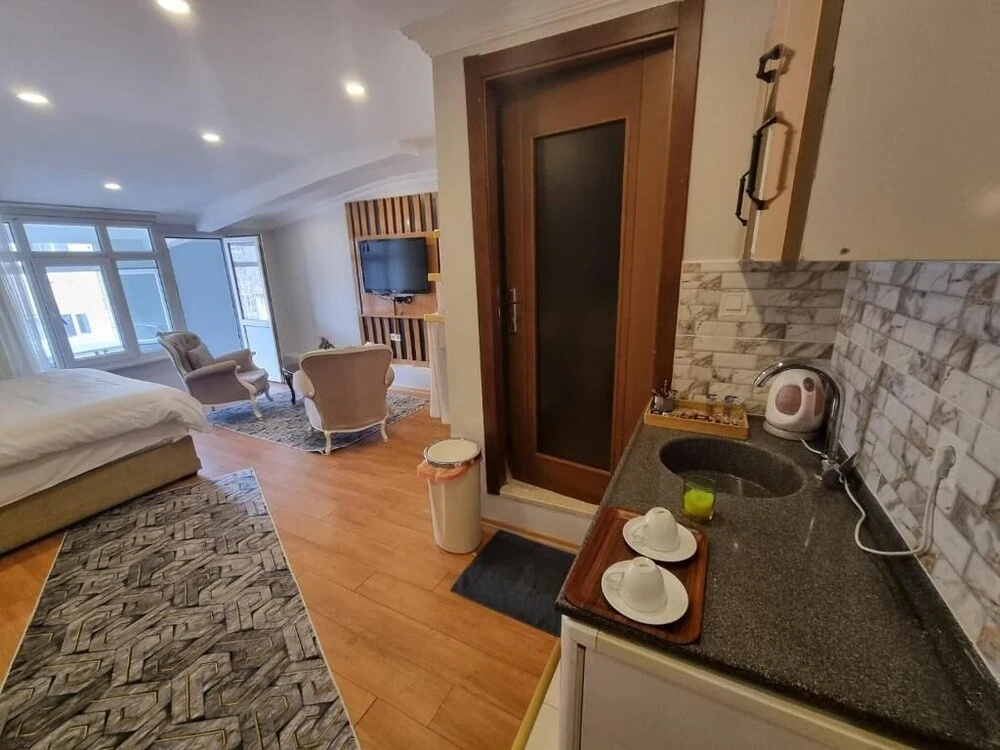 Ata suit Otel