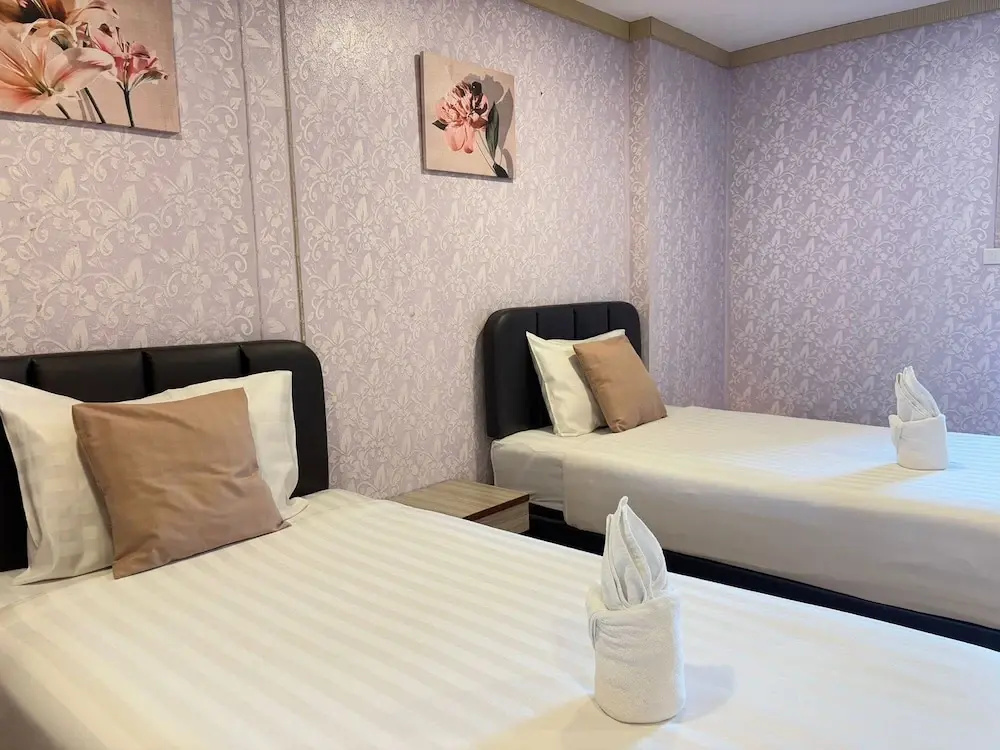 Deluxe Double room (twin beds)
