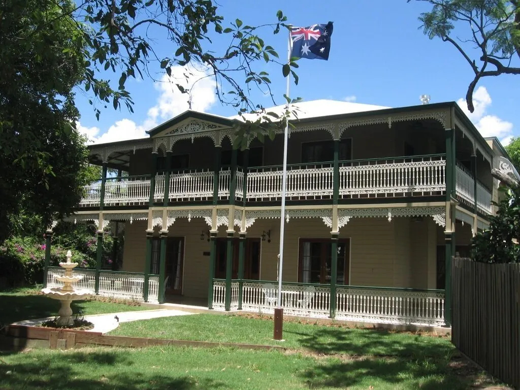 Grove Manor Bed & Breakfast