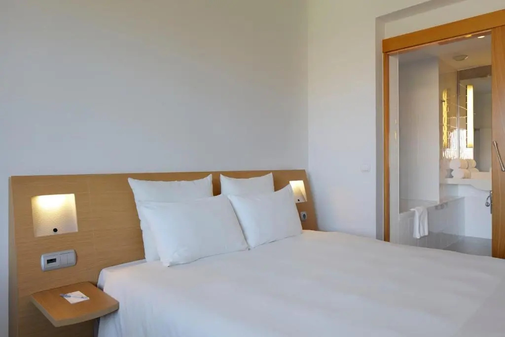 Hotel Puerta de Bilbao - Chambres