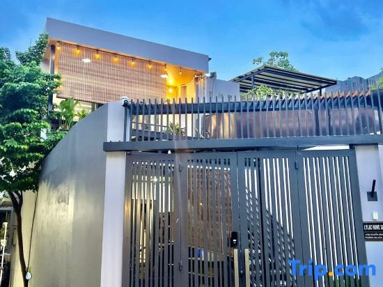 LYLAC Home Saigon NBK - Private Oasis 5BR Duplex in D1 near Japantown