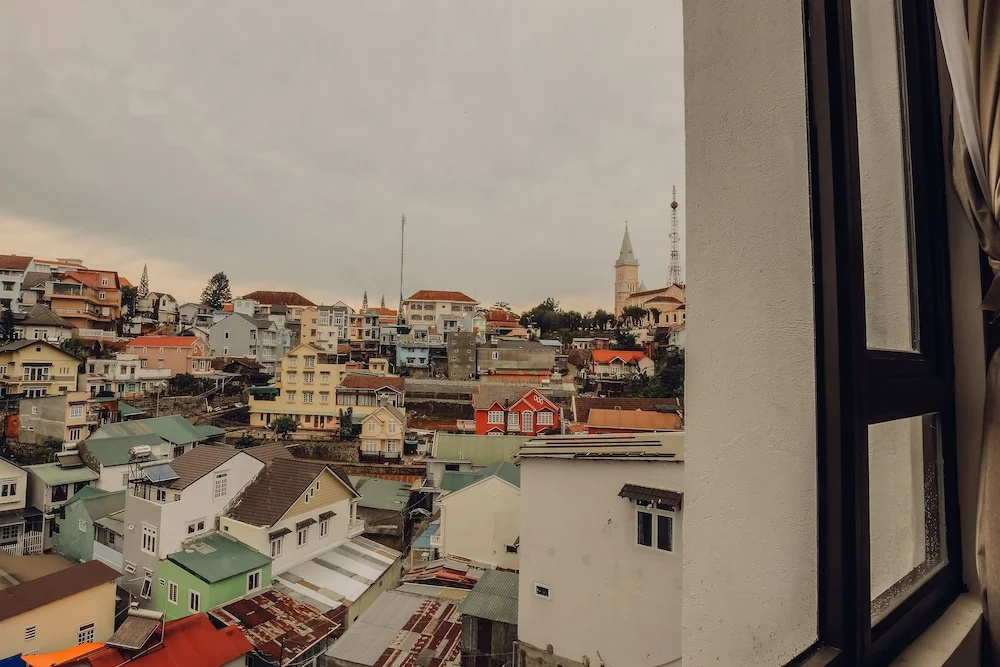 Ngan Pho Studio & Hotel