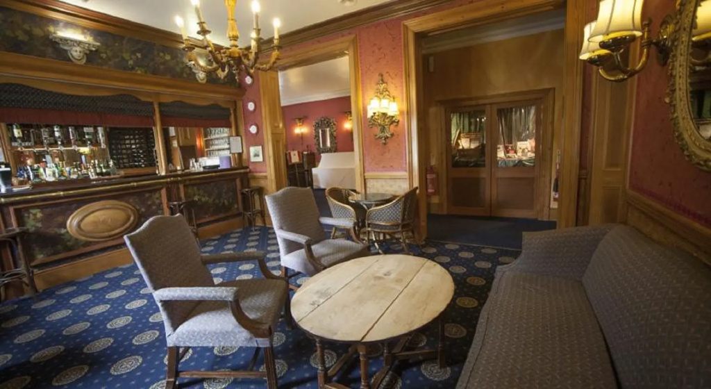 Royal Cambridge Hotel - Général