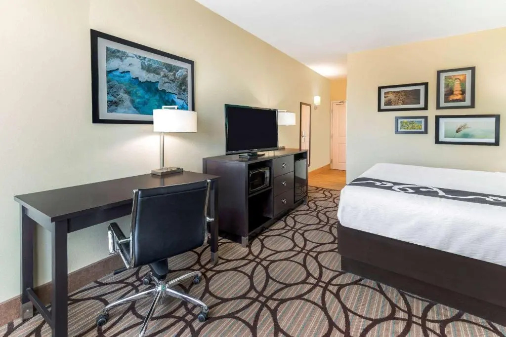 La Quinta Inn & Suites by Wyndham Carlsbad - Chambres