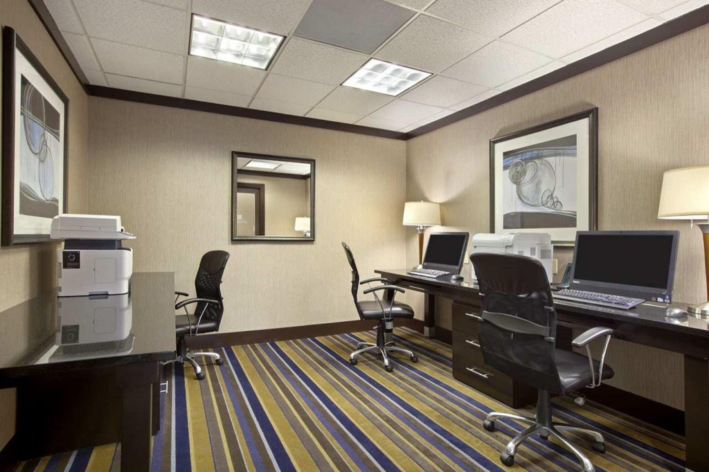 Embassy Suites by Hilton St. Louis Airport - Général