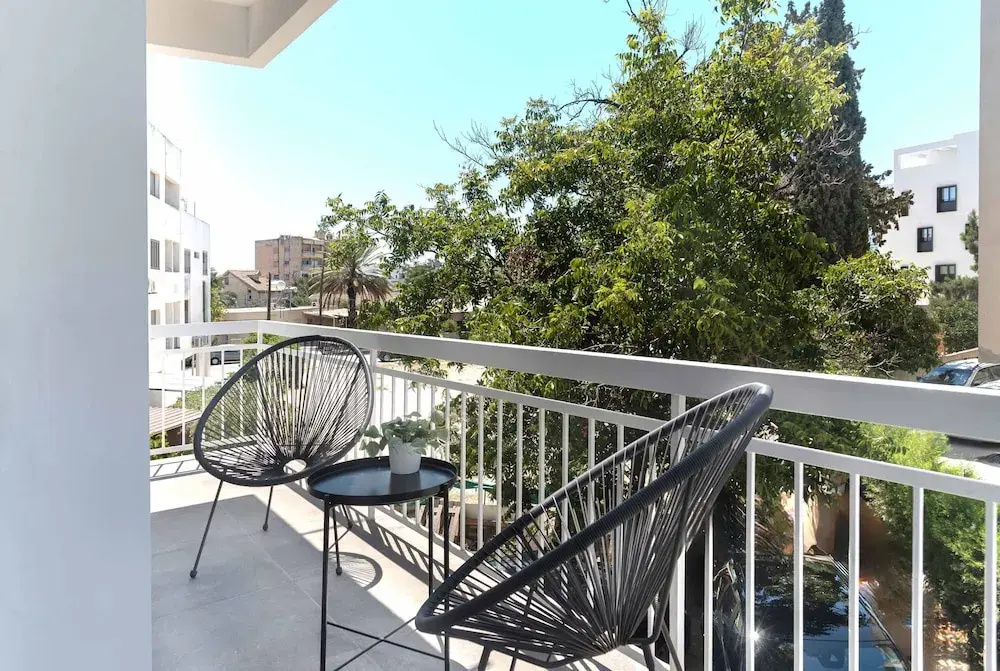 Phaedrus Living: City Breeze Residences Urbanity