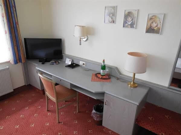 Image 7