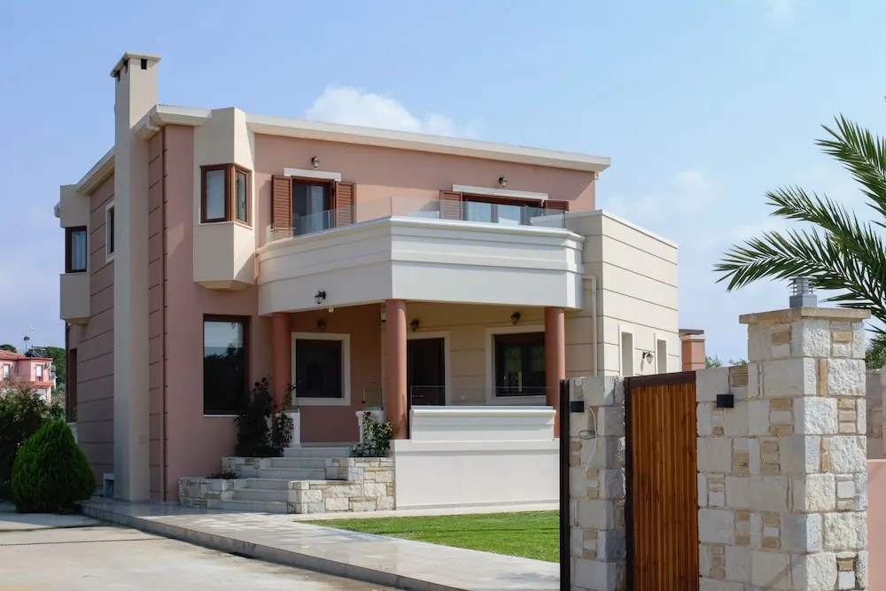 Private Pool Luxurious Villa with Parking & BBQ