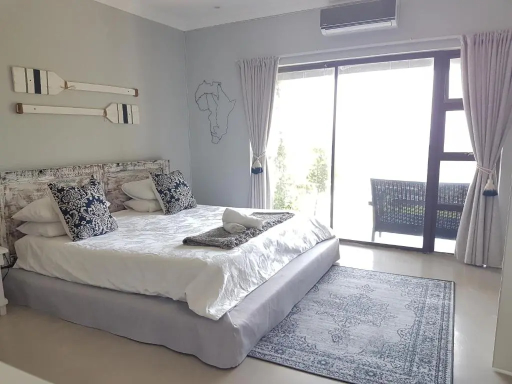 Deluxe Double room with sea view (full double bed)