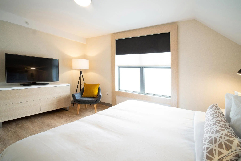 1 Bedroom Double Junior Suite (full double bed)