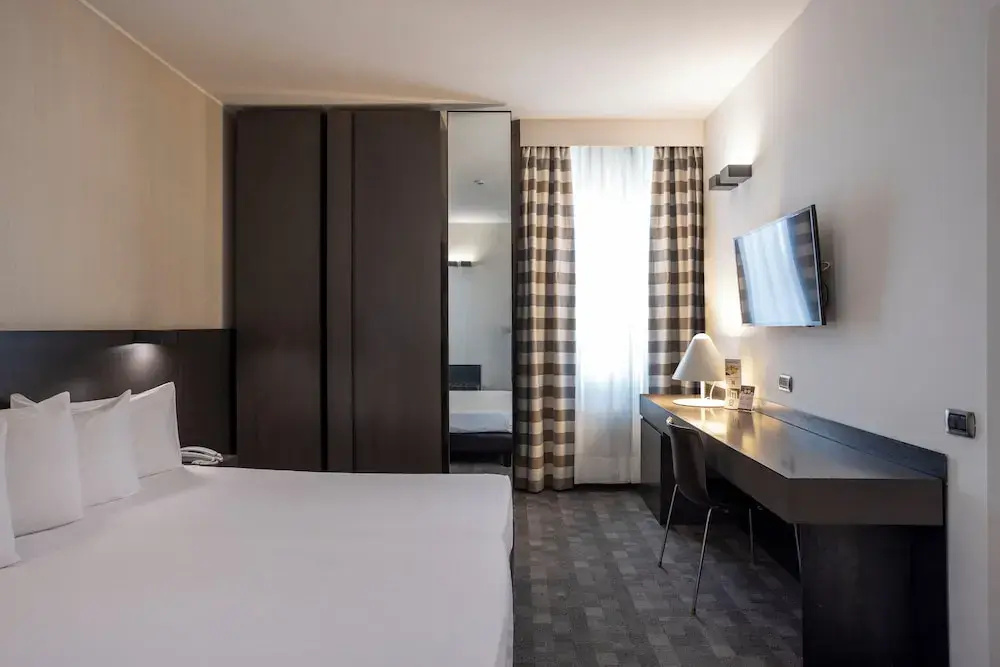 Hotel Ovest - Chambres