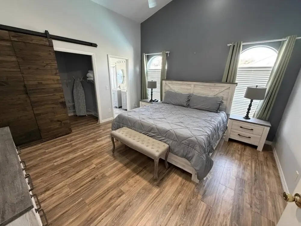 Beach Bums Villa 3 Bedroom Home