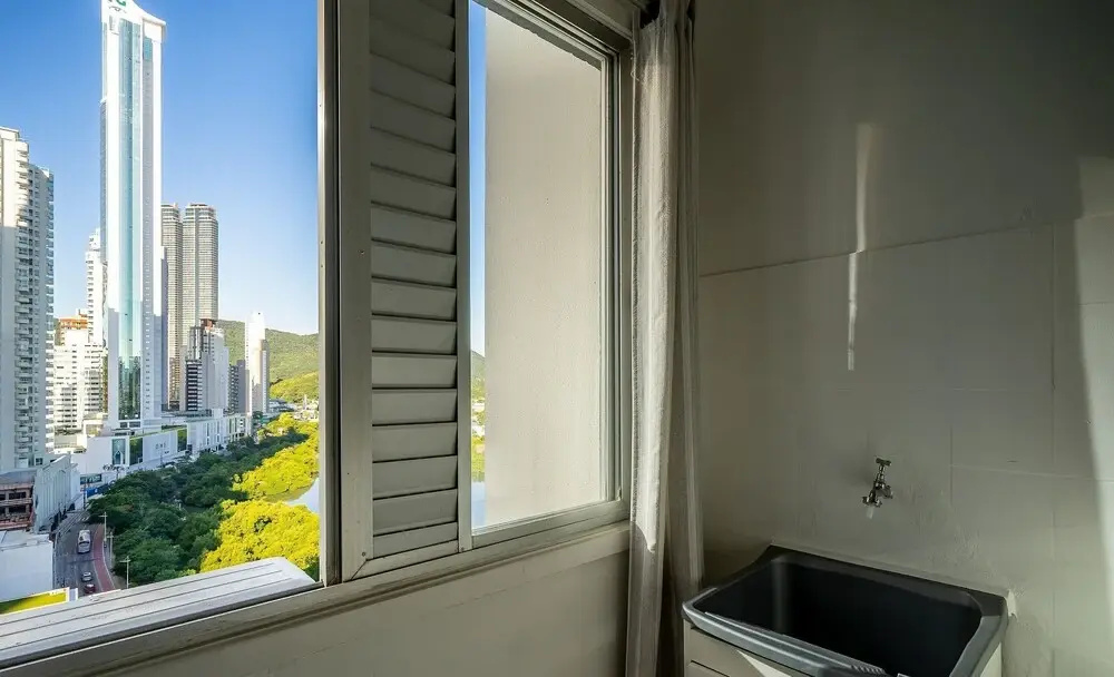 2BR apt 150m Beach Balneario Camboriu Esd143