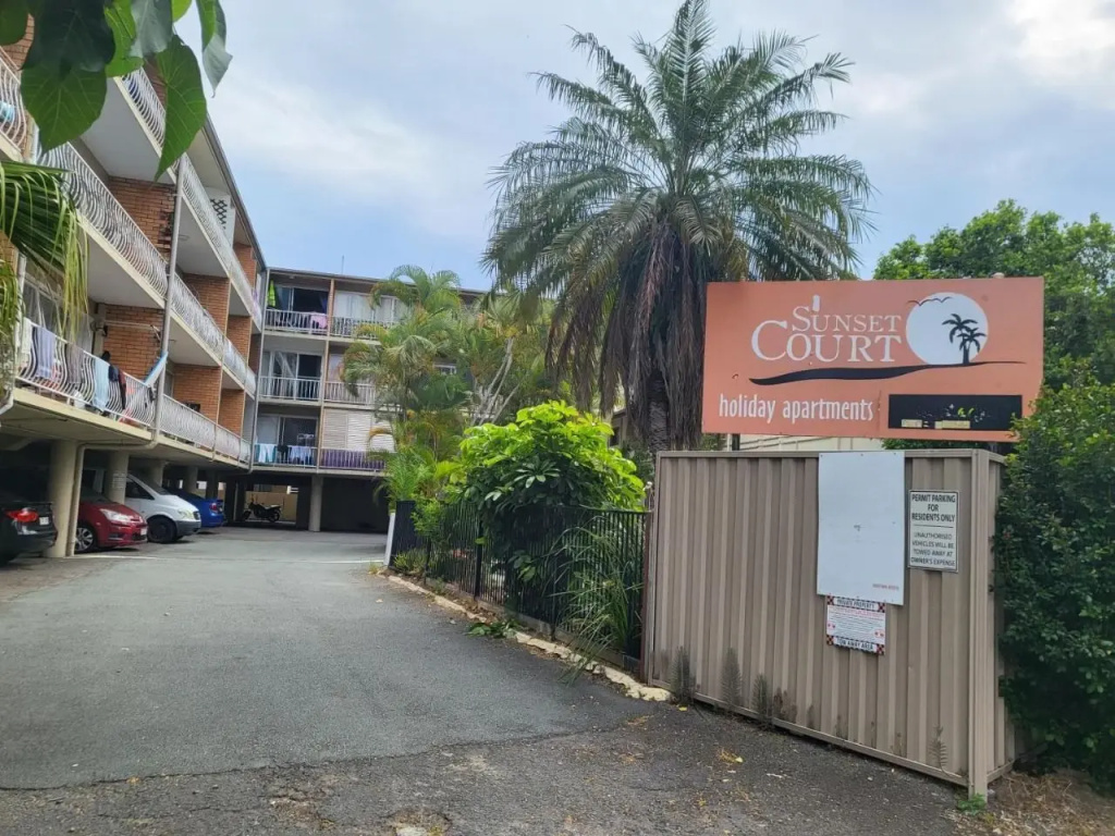 Sunset Court Holiday Apartments