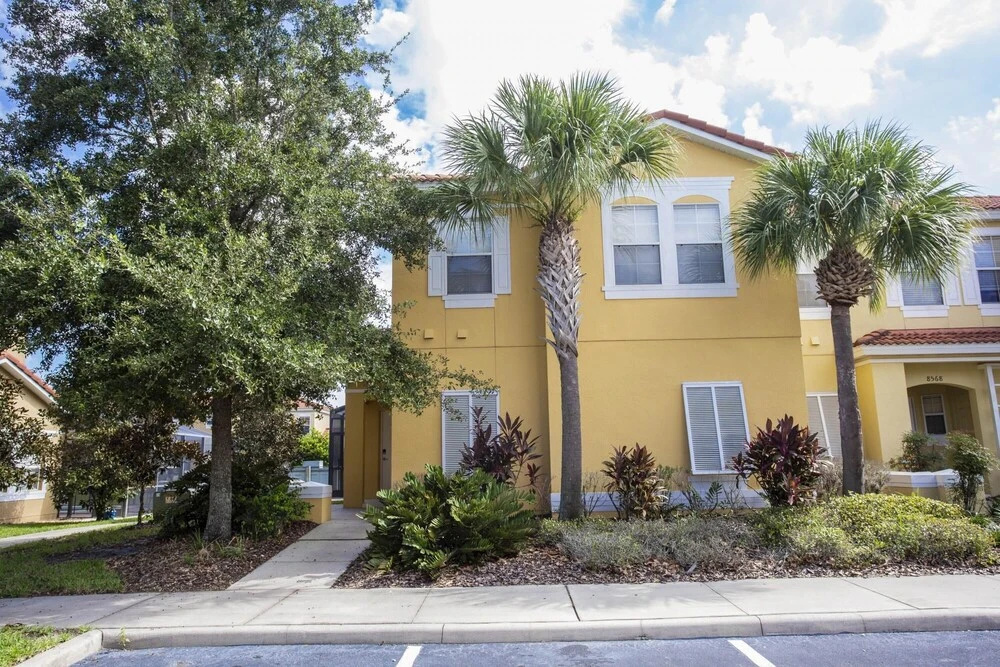 Encantada Resort 4 Bedroom w Pool Close to Disney 8570