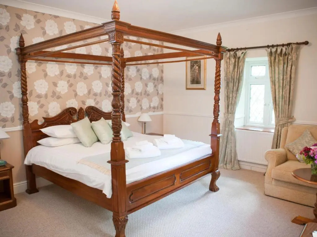 Llechwen Hall Hotel - Chambres