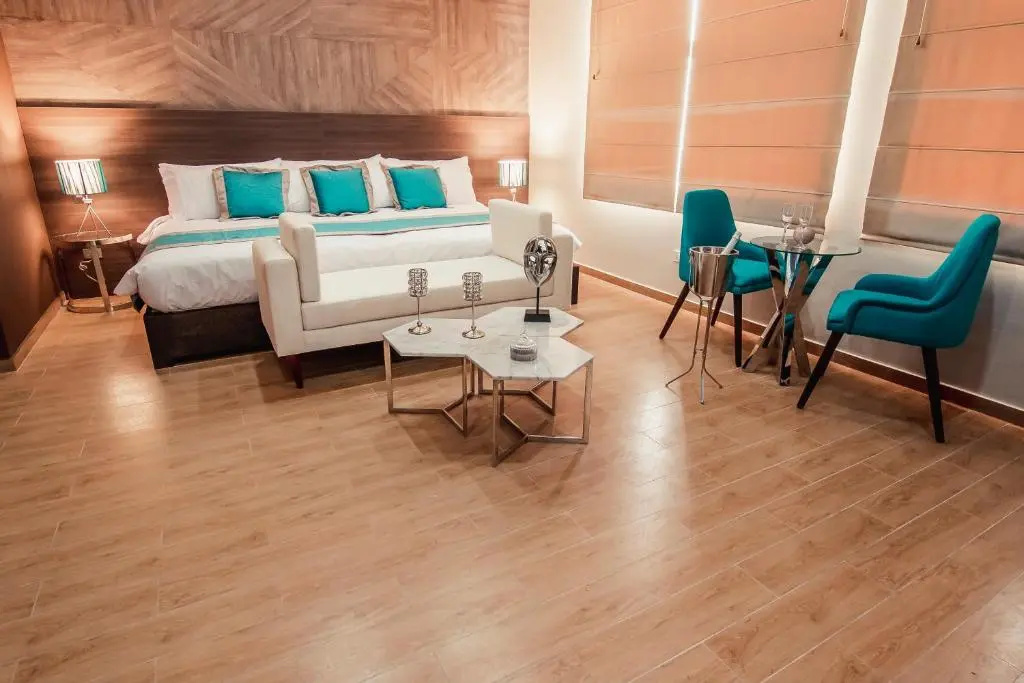 Deluxe Suite