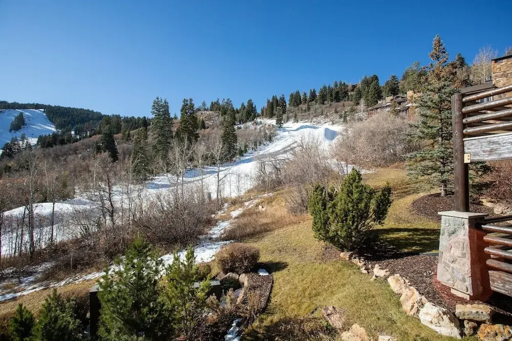 Trail's End Lodge 4 Bedroom Condo #17 with Spa by Deer Valley Resort