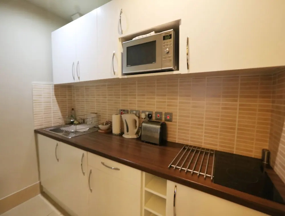 Deluxe Double Suite (twin beds)