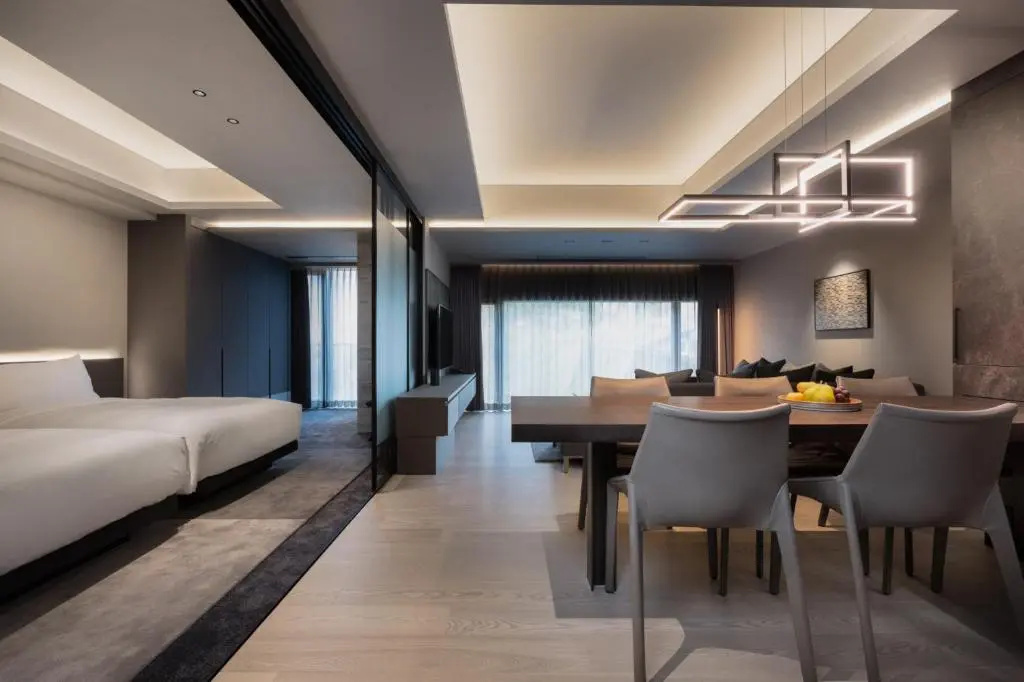 2 Bedrooms Suite