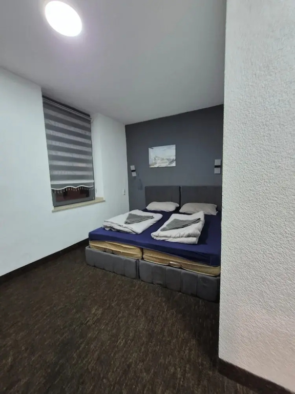 Economy Double room (full double bed)