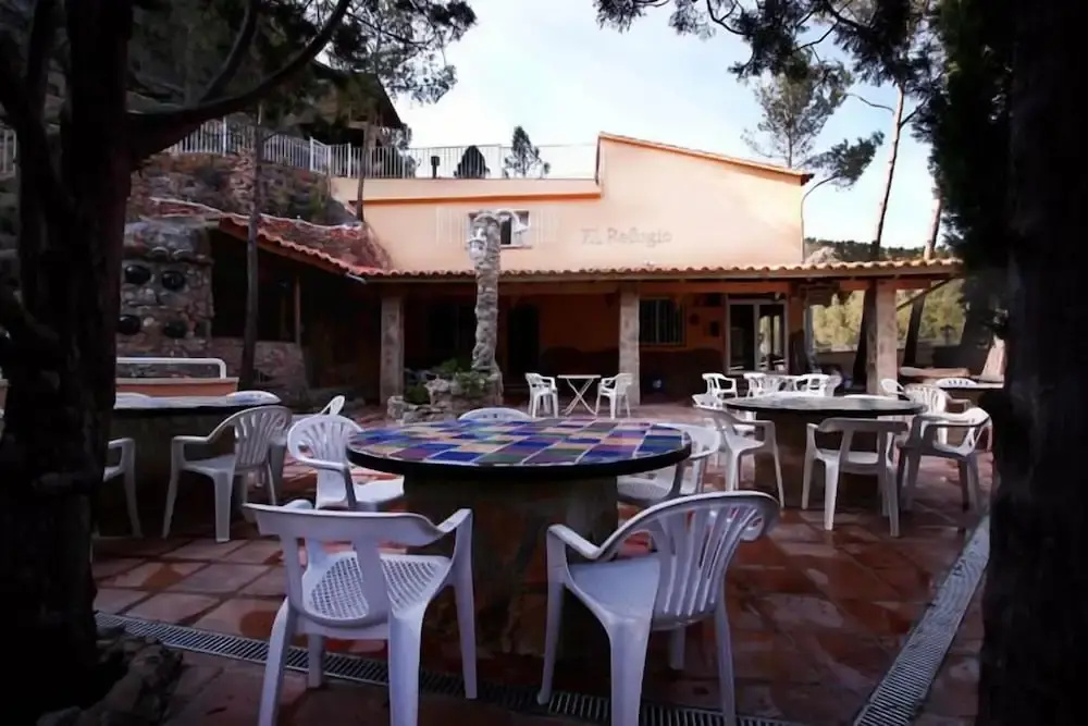 Albergue El Refugio - Hostel