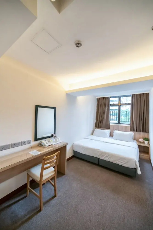 Standard Double room (full double bed)